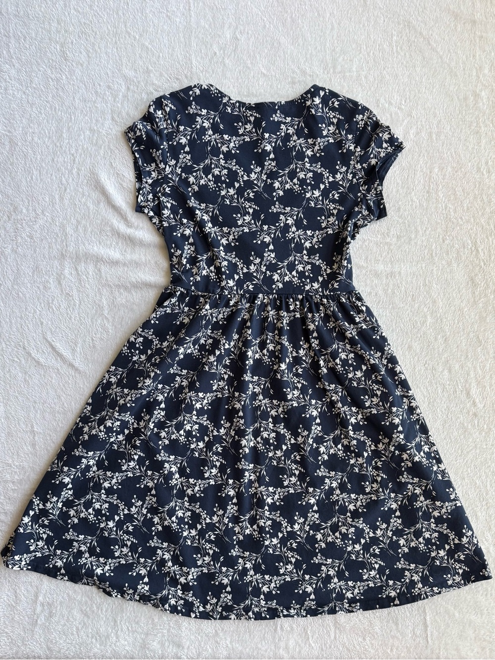 PACT Organic Cotton Navy Floral Faux Wrap Fit & Flare Dress Women’s Medium - Picture 9 of 9